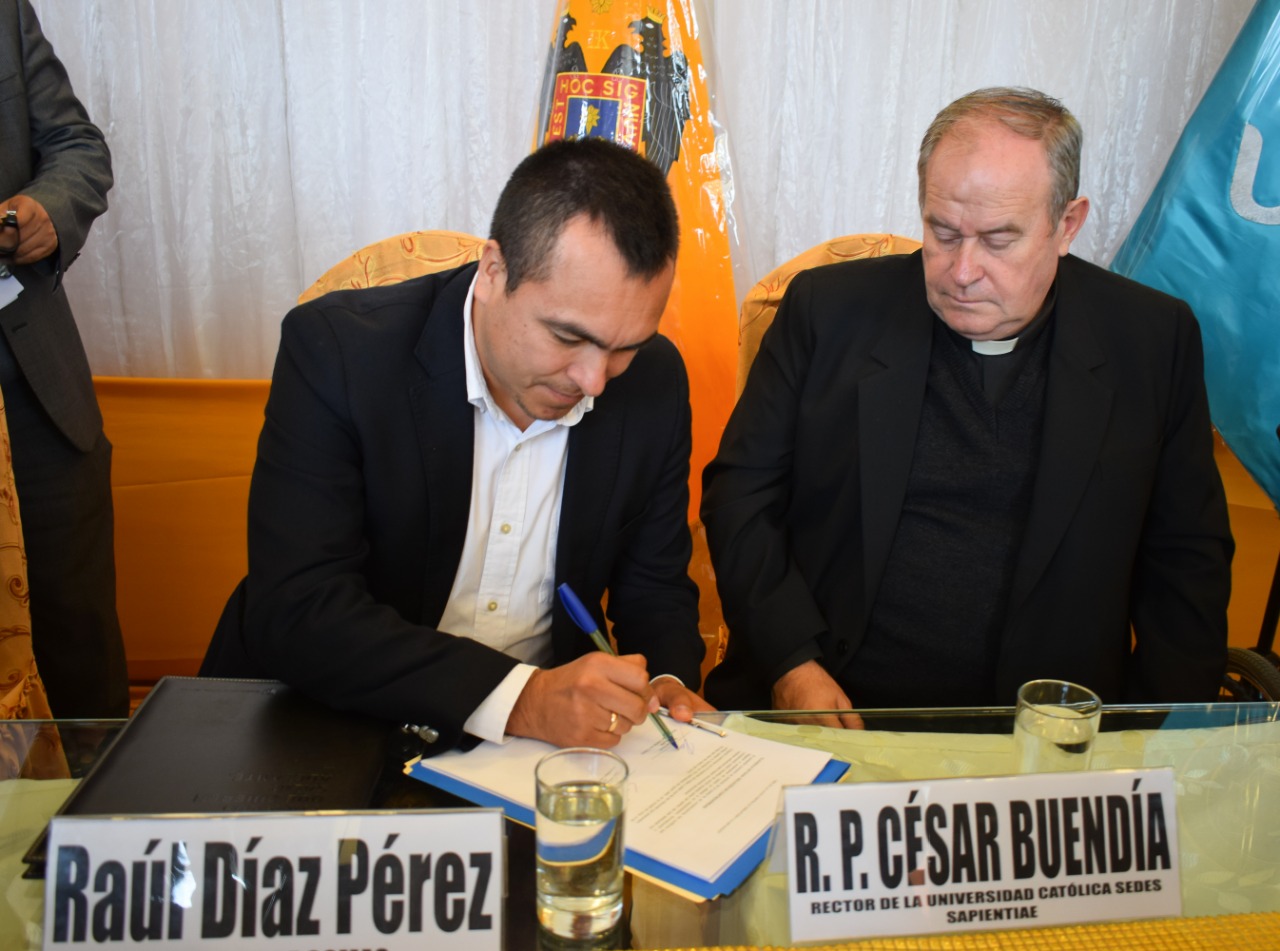 Municipalidad de Comas firma convenio con la Universidad Católica Sedes Sapientiae y lanza el Primer Concurso Público de Becas Comas 2019